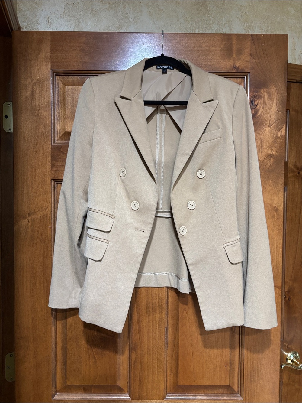Express Tan Beige Blazer SZ 6